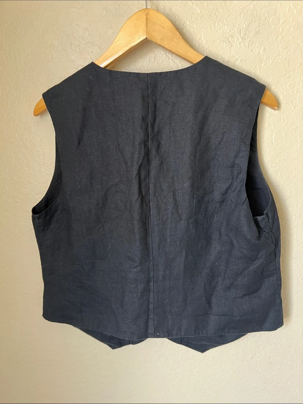 Quince black linen vest Large - Picture 5 of 8